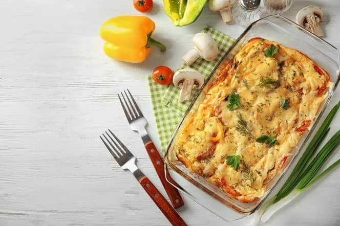 Gyros z ryżem zapiekanka – szybki przepis na sycący posiłek