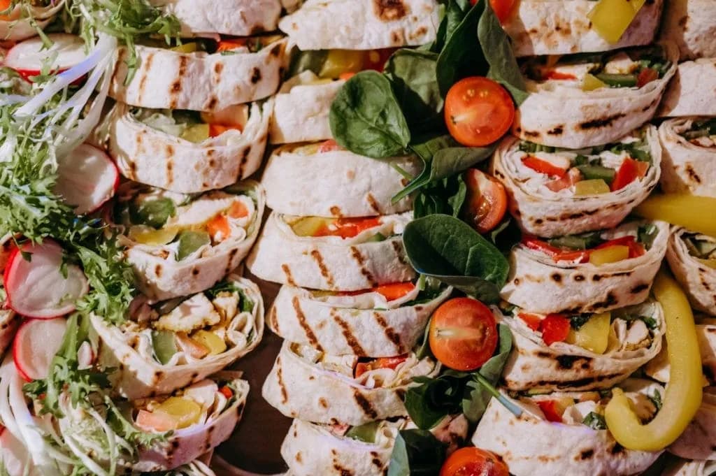 Szybkie pomysły na kolację, które zachwycą każdego smakosza