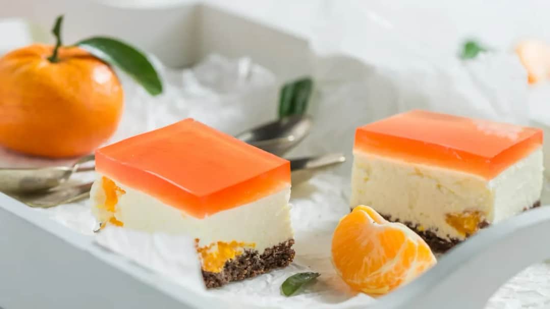 Dlaczego ciasto z mandarynkami i galaretką jest tak wyjątkowo pyszne?