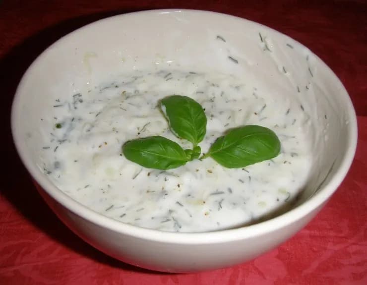 Przepis na sos czosnkowy jak z Da Grasso - zrób go w domu!