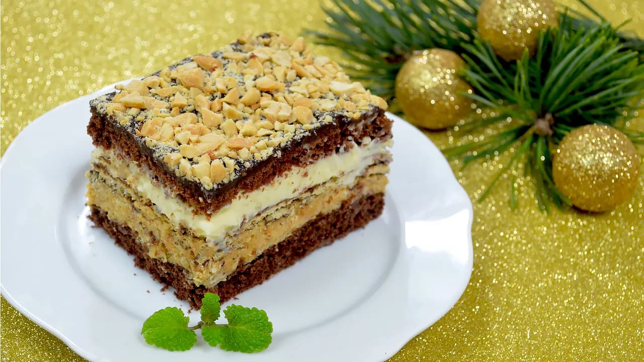 Dlaczego ciasto Snickers pieczone to idealny deser?