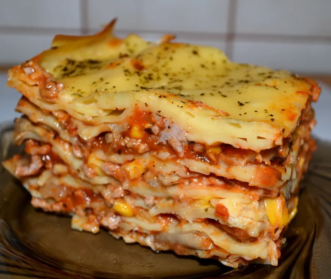 Jak zrobić domowe ciasto na lasagne zamiast gotowych płatów - prosty przepis