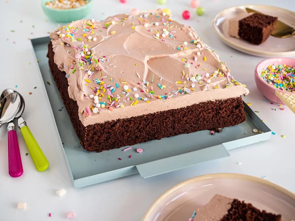 Pyszne ciasta dla dzieci: 3 łatwe przepisy na wspólne pieczenie