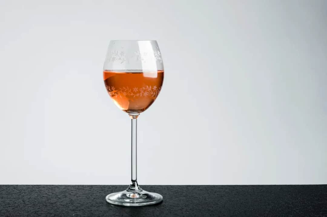 Wina różowe w kuchni: 5 przepisów, które warto wypróbować z różowym winem