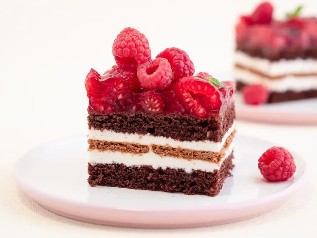 Proste przepisy na ciasta i desery: 10 pysznych słodkości