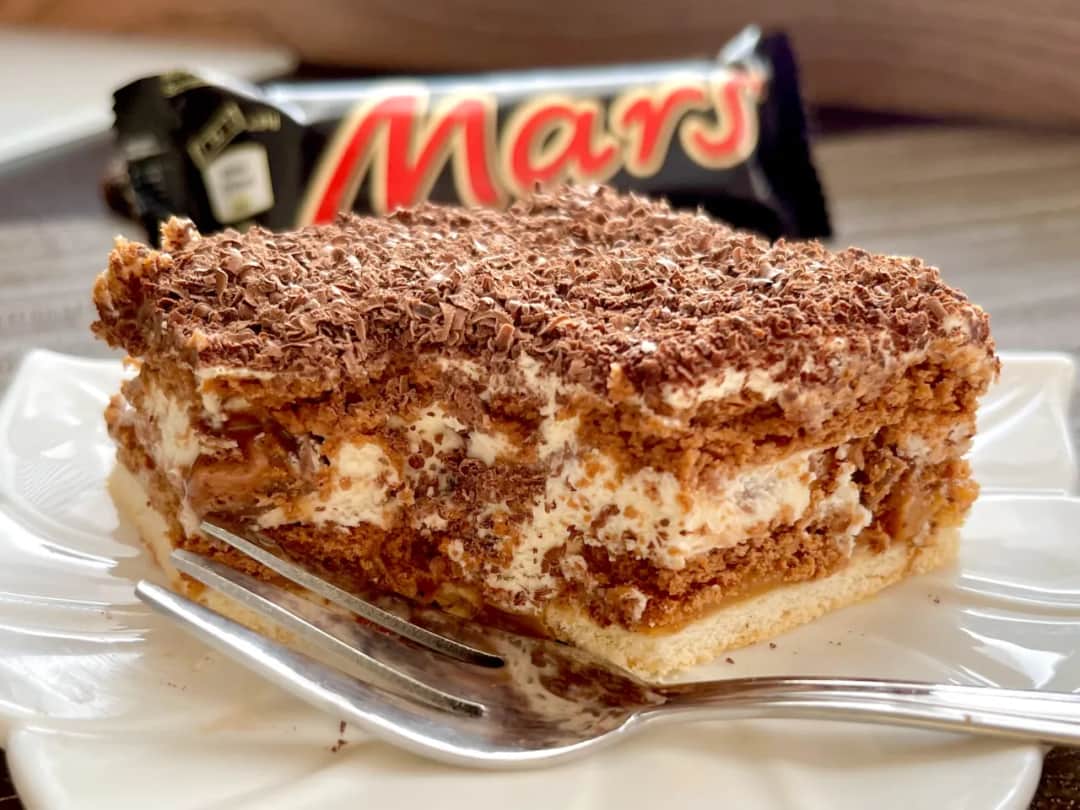 Najlepszy przepis na domowe ciasto mars - szybkie i bez pieczenia
