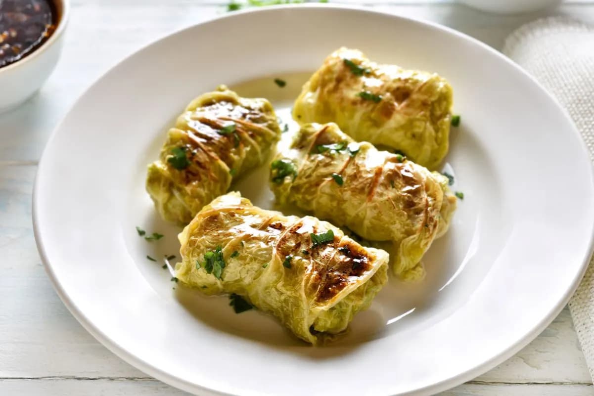 Jak zrobić gołąbki inaczej w piekarniku? Nowy sposób na klasykę