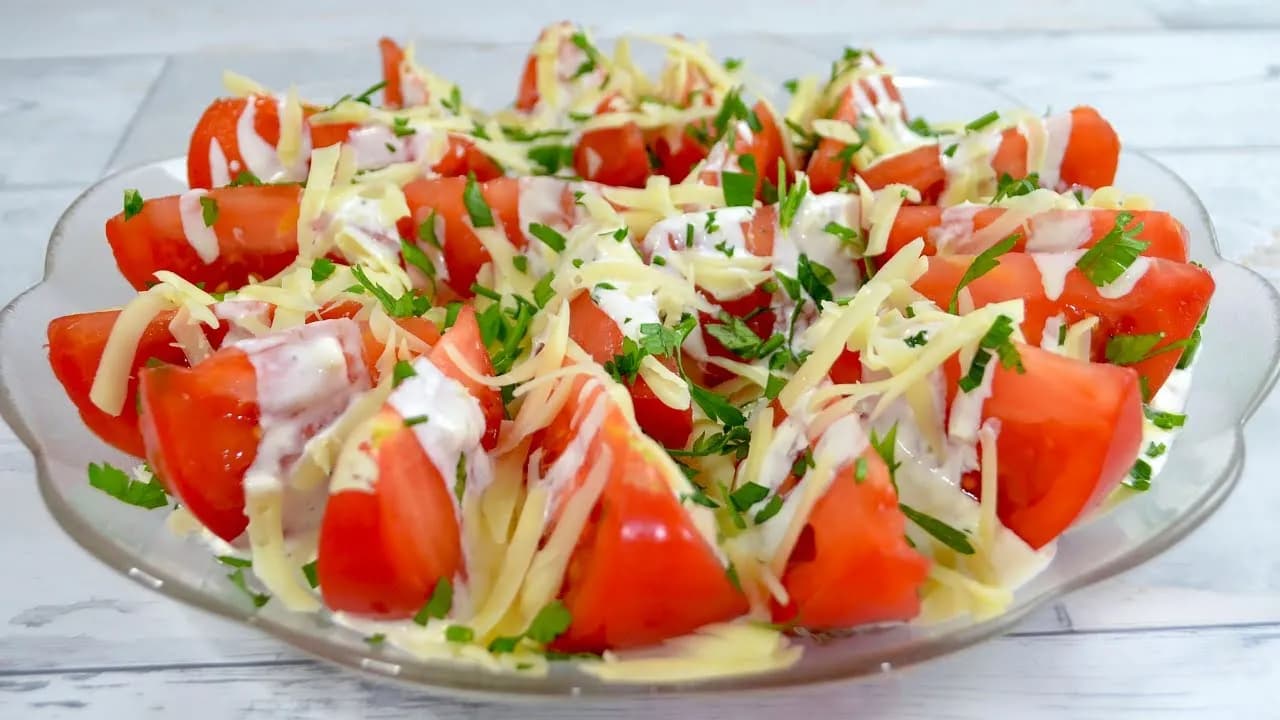 10 pysznych potraw z sosem czosnkowym - od przekąsek po dania