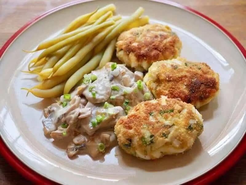 Najlepsze sosy do kotletów z jajek: 5 pysznych propozycji