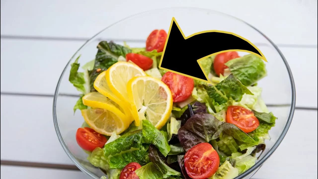 Jak ozdobić sałatkę, by zachwycić gości? Proste triki i kreatywne pomysły