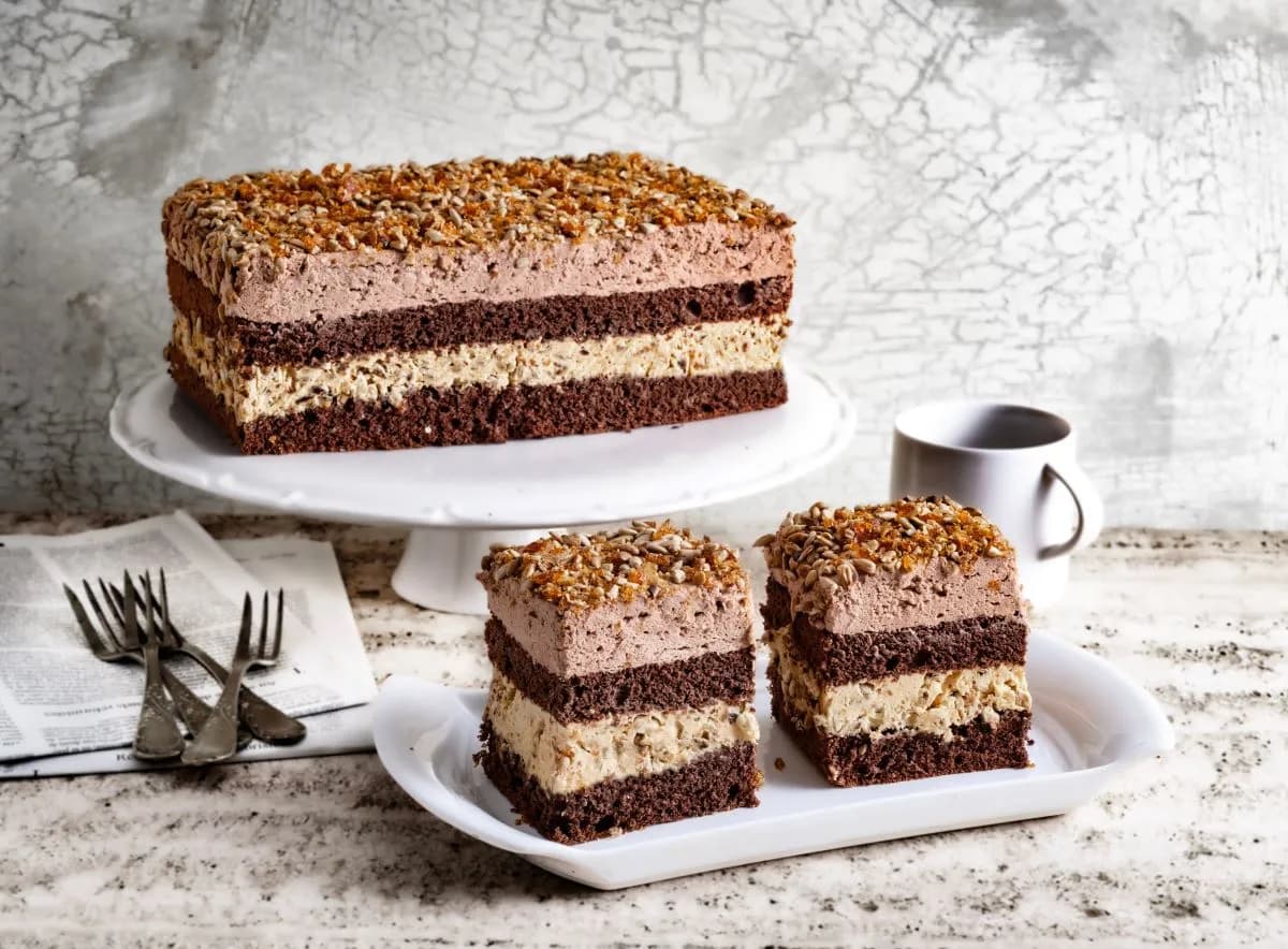 Przepisy na ciasta bez pieczenia z dodatkiem słonecznika - Proste i szybkie