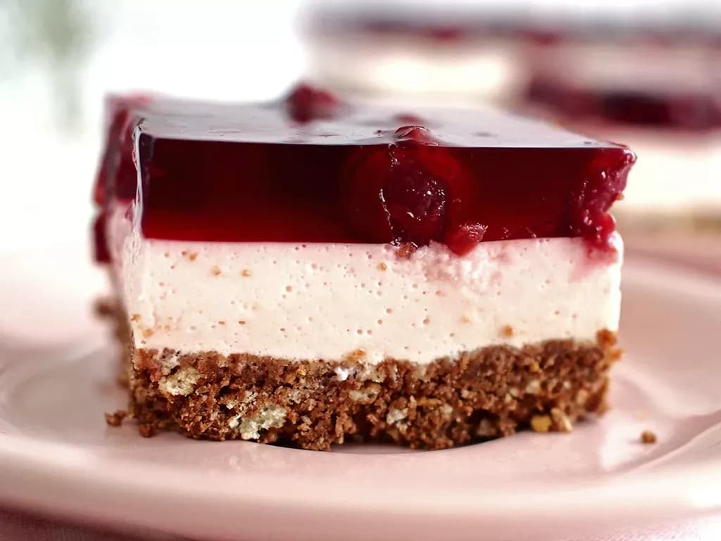 Prosty przepis na ciasto filadelfia: najlepszy deser bez pieczenia