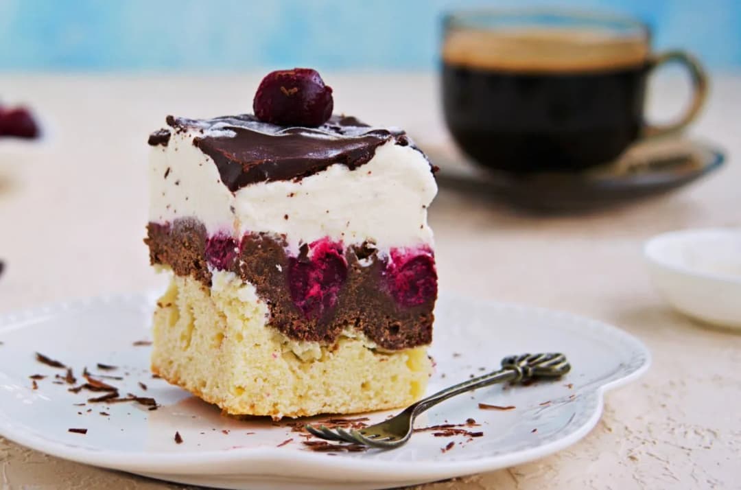 Przepis na ciasto Zakonnica: jak zrobić pyszny deser z kremem